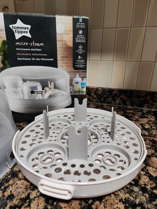 Esterilizador Tommee Tippee