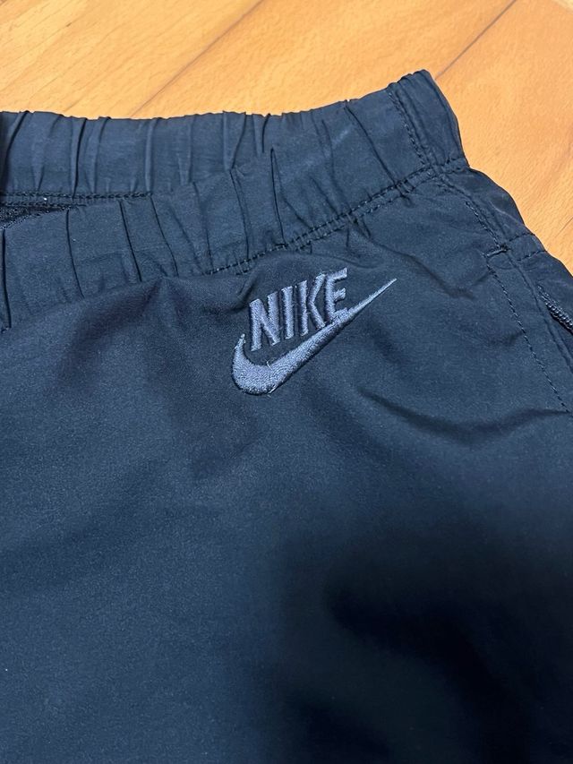 pantalones anchos nike