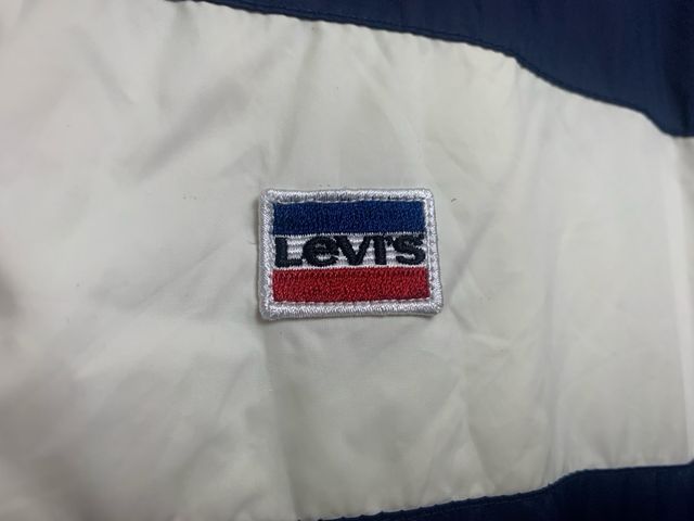 Chubasquero/Cortavientos Levi’s