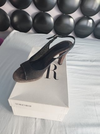 Sandalias tacón negras