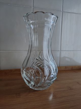 ANTIGUO JARRÓN CRISTAL PRENSADO