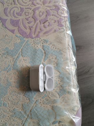 CARGADOR AIRPODS Apple