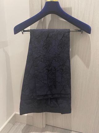 URGE Traje de novio, 2 chalecos y corbata goyesca