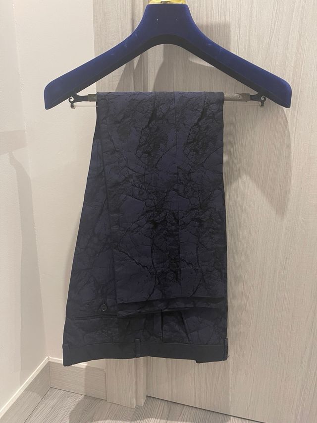 URGE Traje de novio, 2 chalecos y corbata goyesca