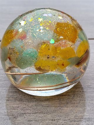 Lampada in pietre naturali