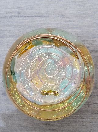 Lampada in pietre naturali