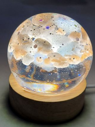 Lampada con pietre naturali