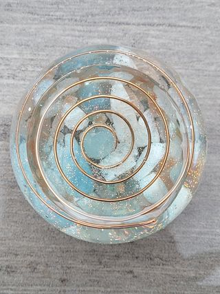 Lampada con pietre naturali