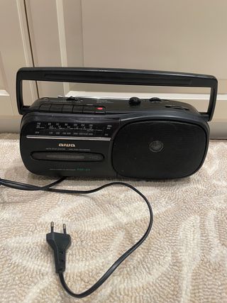 Radio casete Aiwa  3 cintas de 90 SONY