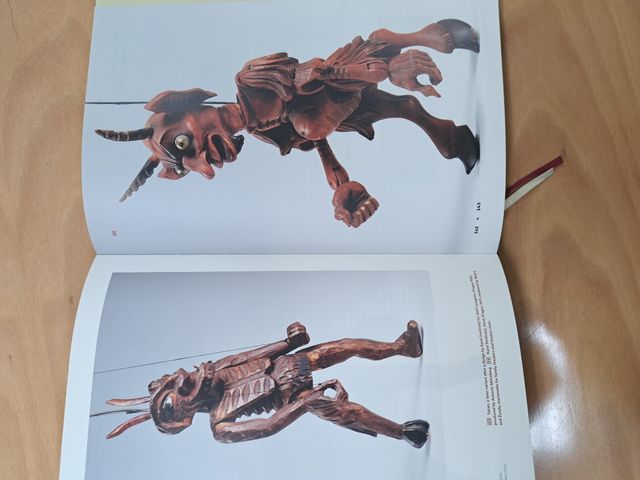 Libro títeres THE PUPPET AND THE MODERN