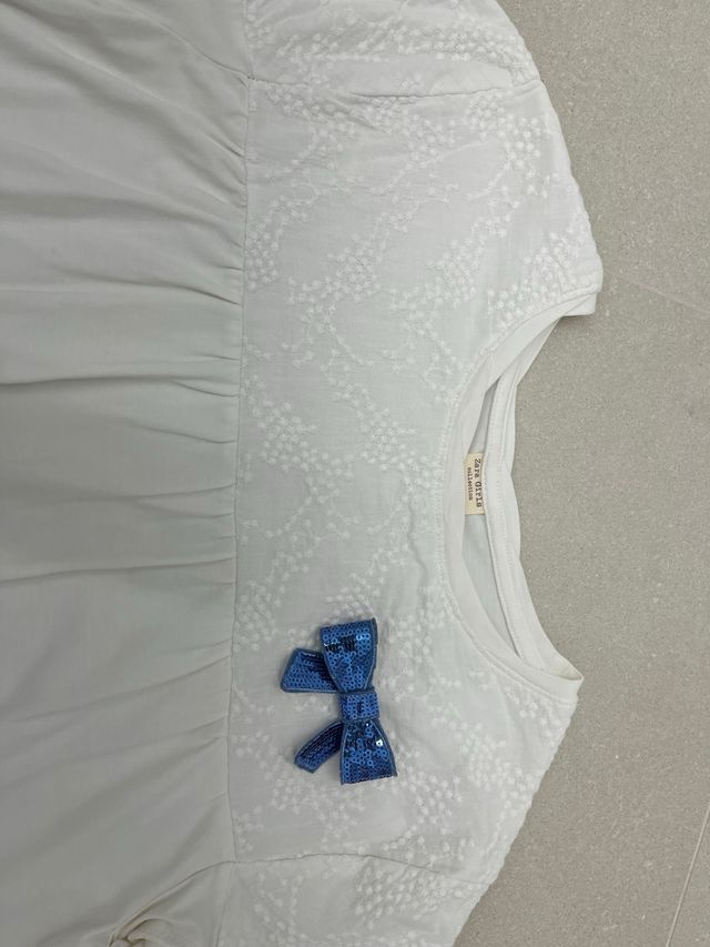 CAMISETA NIÑA BLANCA ZARA