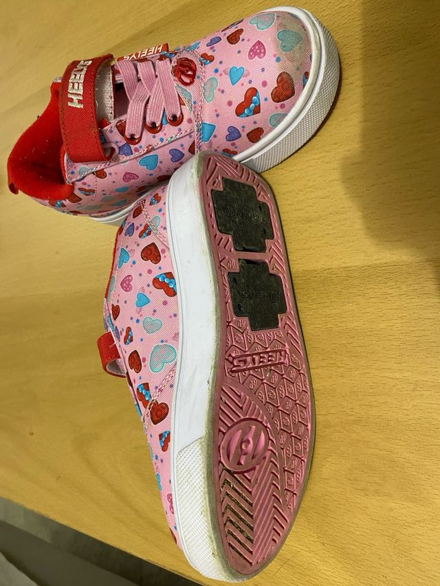 Zapatillas con ruedas Heelys ¡nuevas!! T30
