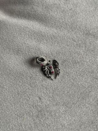 charm araña. Plata S925. NUEVO