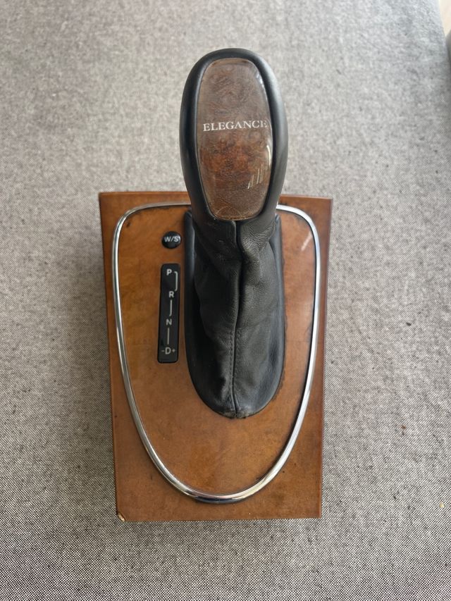 Pomo mercedes clase e w211 + consola