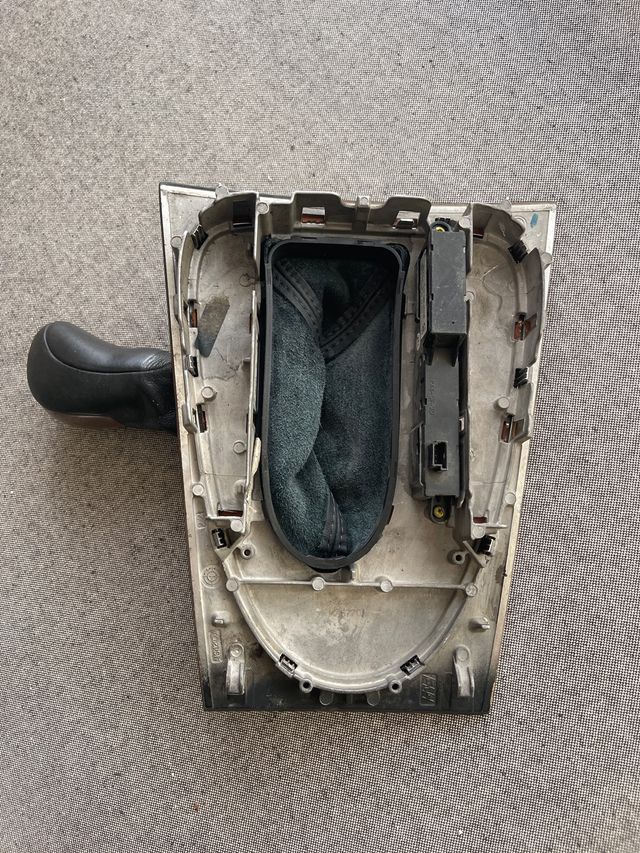 Pomo mercedes clase e w211 + consola