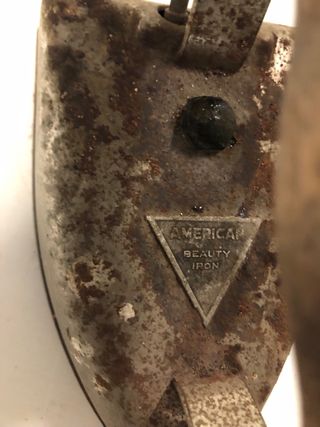 Ferro da stiro vintage anni 40