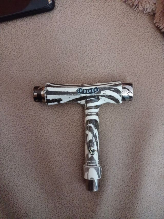 Llave t skate