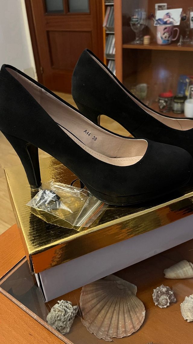 Zapato de  tacon negros