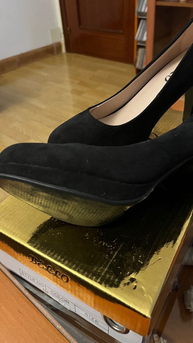 Zapato de  tacon negros