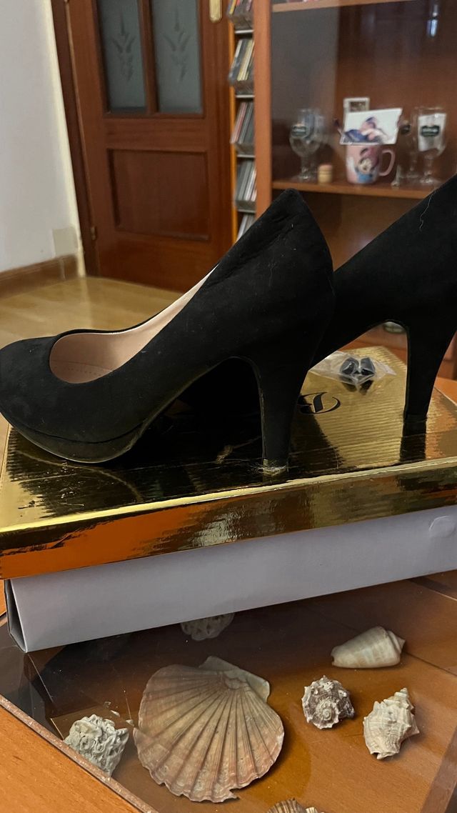Zapato de  tacon negros