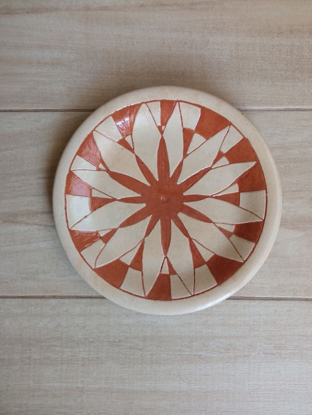 Plato . Tomba truites . Nuevo .