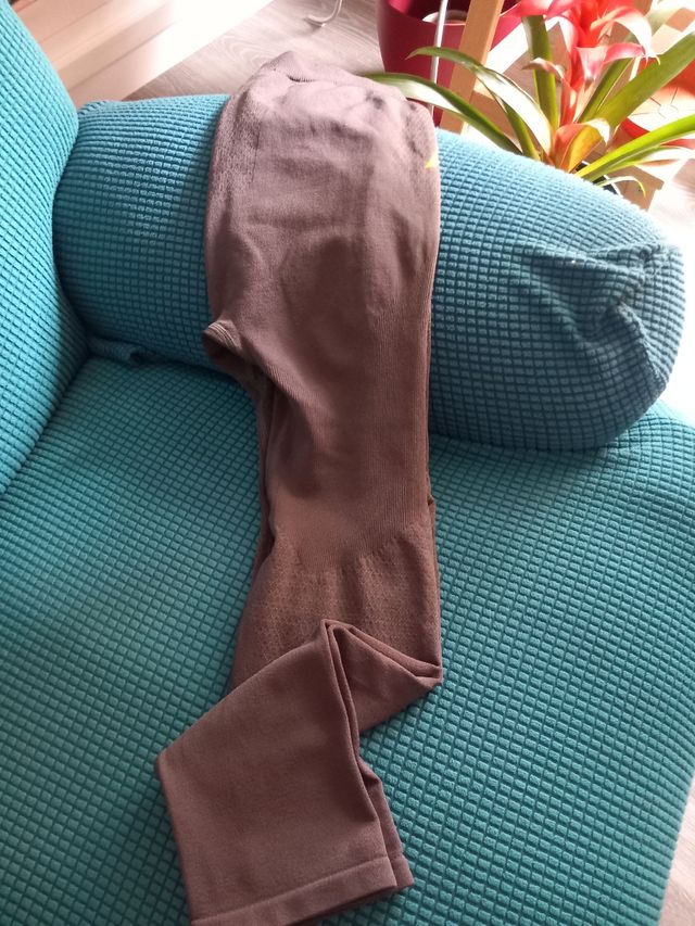 Maya deportiva, elastano