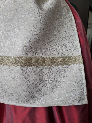 Delantal indumentària tradicional