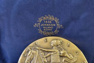 medaglia johnson by Guido Veroi