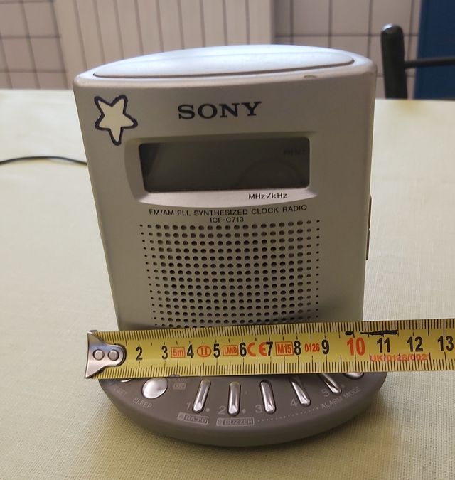 Radiosveglia Sony ICF-C713