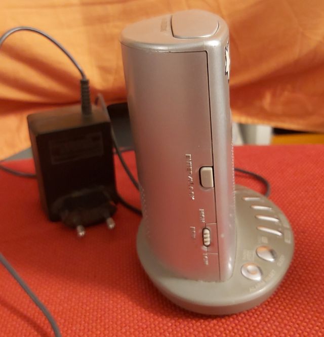 Radiosveglia Sony ICF-C713