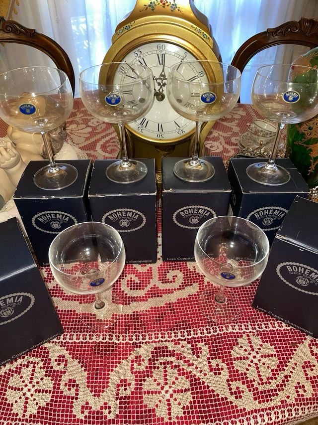 Sei coppe di champagne di Bohemia Repubblica Ceca 