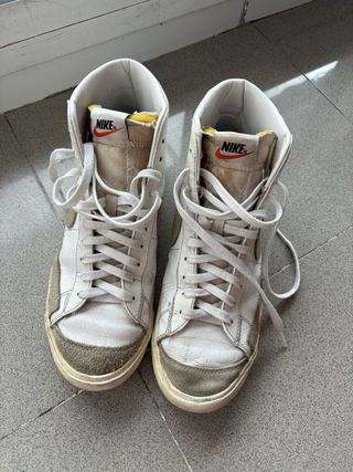 Botas / zapatillas Nike T42