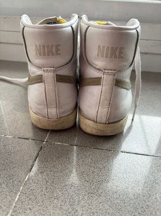 Botas / zapatillas Nike T42