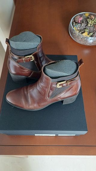 Botines Alpe marrones