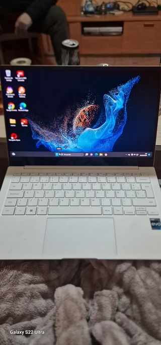 SAMSUNG GALAXY BOOK 2 PRO