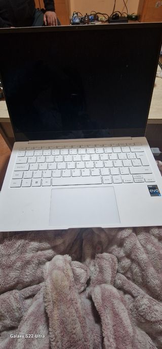 SAMSUNG GALAXY BOOK 2 PRO