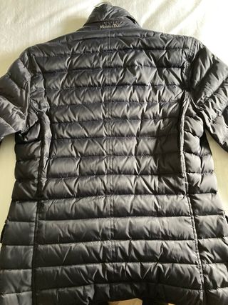 Plumas massimo dutti. Talla M