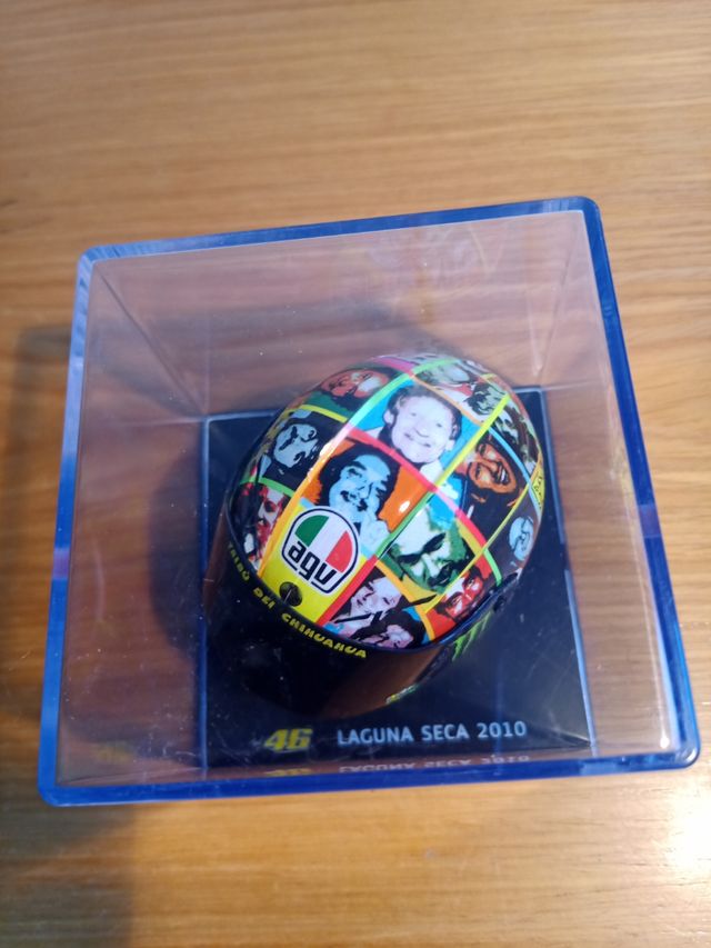 Maqueta casco V.Rossi Laguna seca 2010