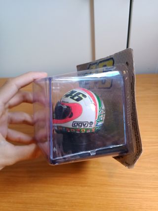 Maqueta casco V.Rossi Mugello 2002 precintado