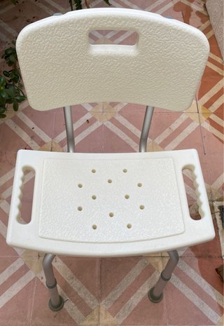 Silla con respaldo para ducha