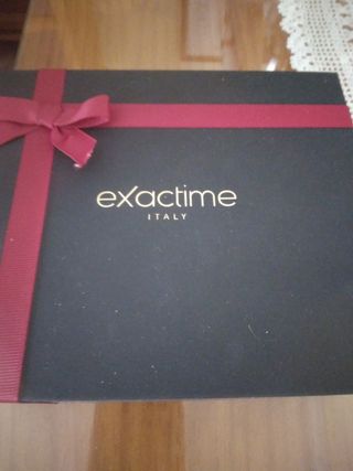 Reloj de mujer y pulsera los dos