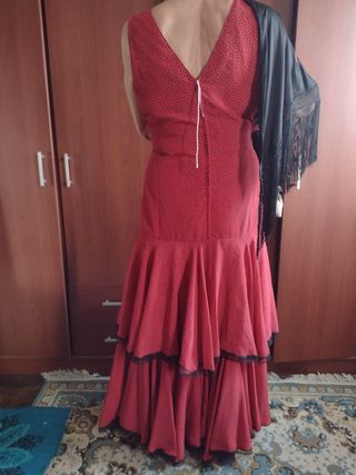 Traje flamenca rojo lunares