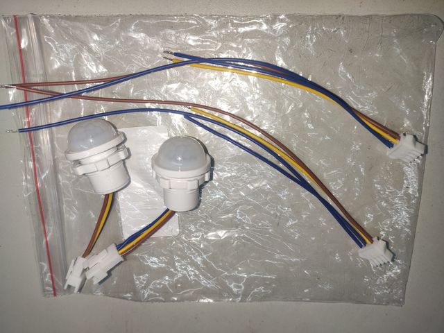 2 sensores de movimento