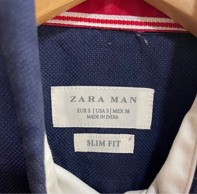 Camisa azul marino de Zara