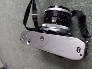 Cámara analógica CANON AE1 con objetivo 50mm F1.8