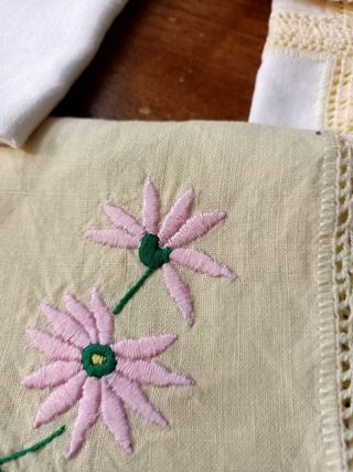 4  tovagliette da tè realizzate a mano