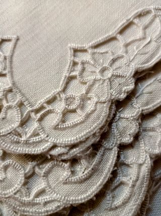 4  tovagliette da tè realizzate a mano