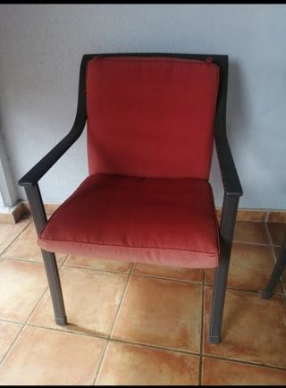 Conjunto de mesa rectangular+4 Sillas con reposabr