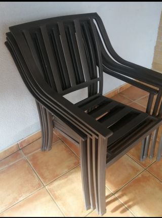 Conjunto de mesa rectangular+4 Sillas con reposabr