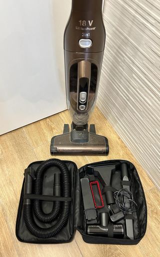 ASPIRADORA ESCOBA BOSCH